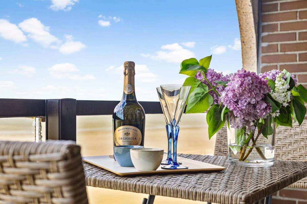 Huswell - Studio With Great Sea View On Terrace Knokke-Le-Zoute Extérieur photo