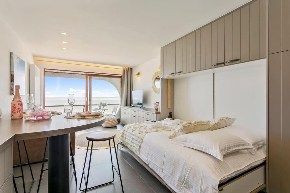 Huswell - Studio With Great Sea View On Terrace Knokke-Le-Zoute Extérieur photo